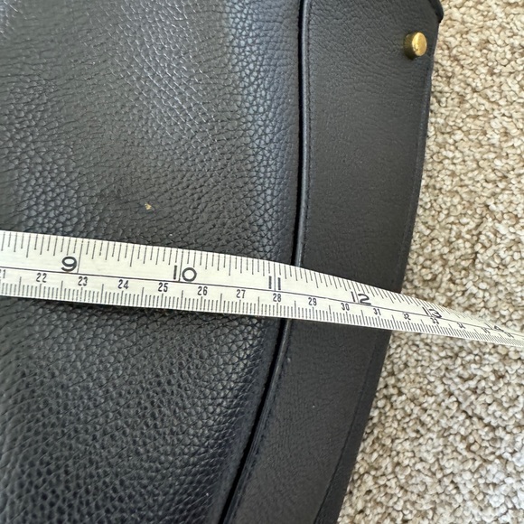 Coach large medium shoulder bag with three sections. - Picture 6 of 6